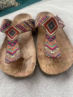 Sam & Libby Multicolor Embroidered Thong Sandals